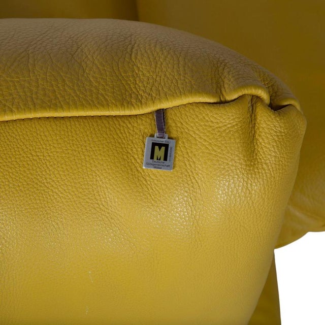 Easy 2-Seater Sofa in Yellow Leather from Koinor For Sale - Image 10 of 17