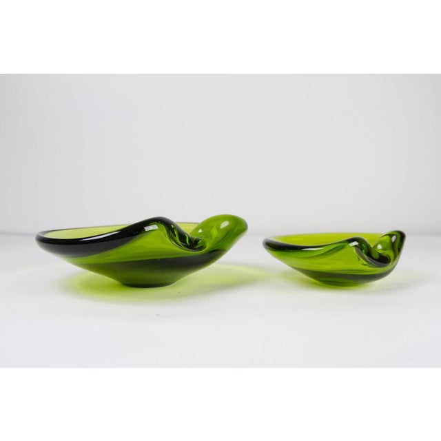 Holmegaard Vintage Danish Maygreen Glass Bowls by Per Lütken for Holmegaard,. 1950s, Set of 2 For Sale - Image 4 of 18