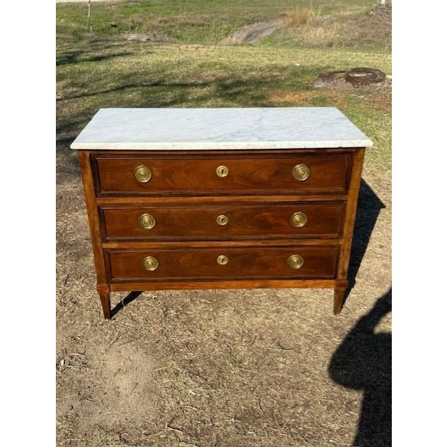 18th Century 18th Century Louis XVI Carrara Marble Top Chest of Drawer / Commodes For Sale - Image 5 of 18