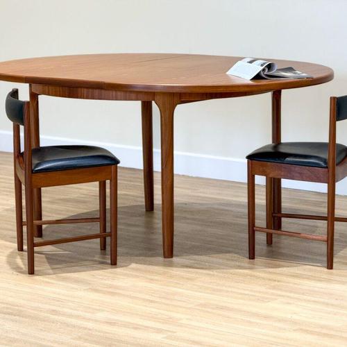 Mid-Century Dunvegan Extendable Dining Table and Chairs in Teak from McIntosh, 1960s, Set of 5 For Sale - Image 4 of 18