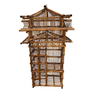 Vintage Bamboo Pagoda Standing Etagere / Bar Display Shelf, Wine Rack, Tiki Display Shelf For Sale