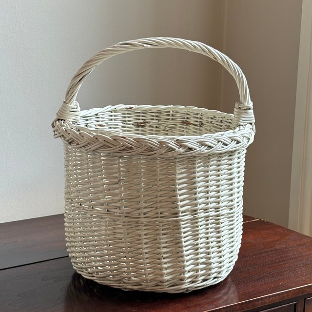 Mid-20th Century Circular European Market / Gathering Basket For Sale - Image 10 of 11