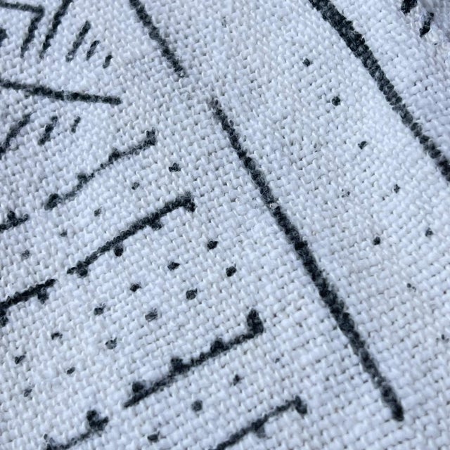 African Early 20th Century White and Black Mudcloth Textile Mali 58 x 40 MATTER COLLECTION For Sale - Image 3 of 8