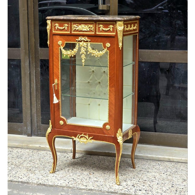 Louis XV Marquetry Bedside Cabinet With Glass Door, Marble Top & Gold Accents For Sale In Miami - Image 6 of 9