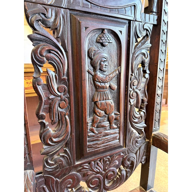 Antique Renaissance Revival Heraldic Carved Throne Chair For Sale In New York - Image 6 of 10
