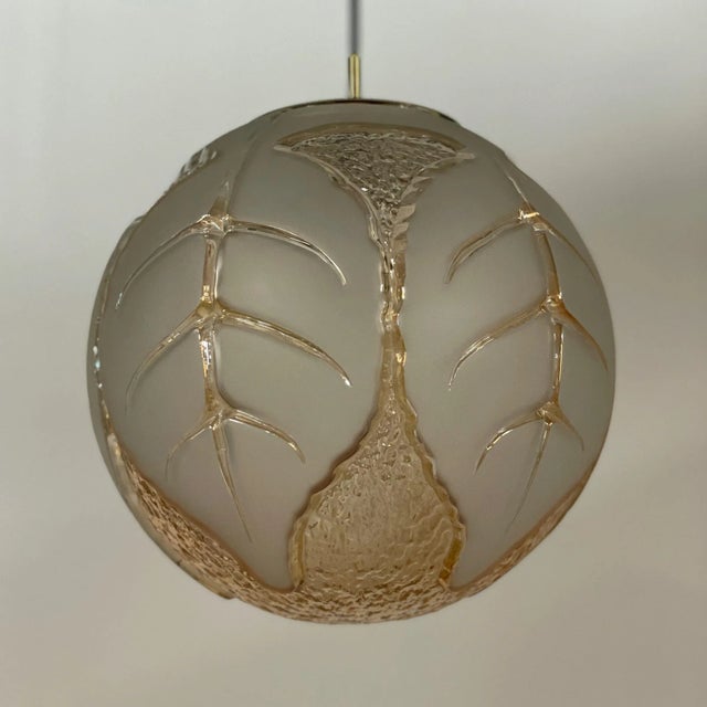 Large Puztler pendant from the Atlantis series, 1970. Made of made of deep relief crystal. I quote from the Putzler...