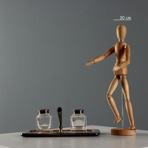 925 silver inkwell comprising a base, pen holder, and two vials. Coated wooden base. Engraved hallmarks. Weight...