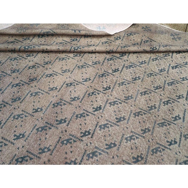 Galerie Shabab Collection Mid-20th Century Turkish Anatolian Room Size Carpet For Sale - Image 10 of 10