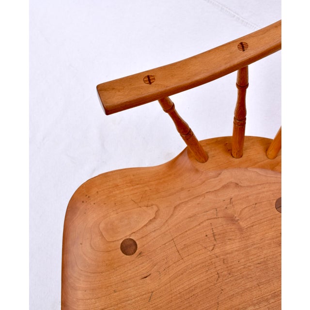 Wood Bespoke Set of Six Windsor Continuous Arm Chairs, Solid Cherry, 1990s For Sale - Image 7 of 13