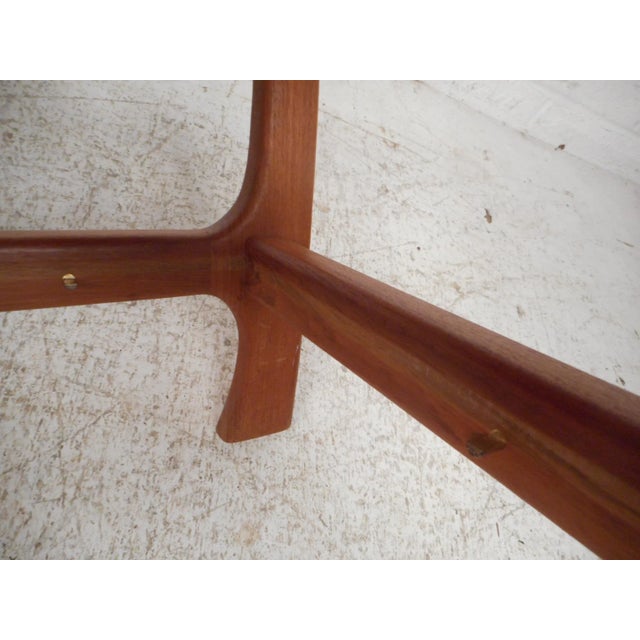 Wood Mid-Century Modern Coffee Table For Sale - Image 7 of 13