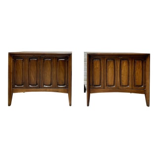 Mid Century Modern Walnut Nightstands by Broyhill Emphasis, C. 1960's For Sale