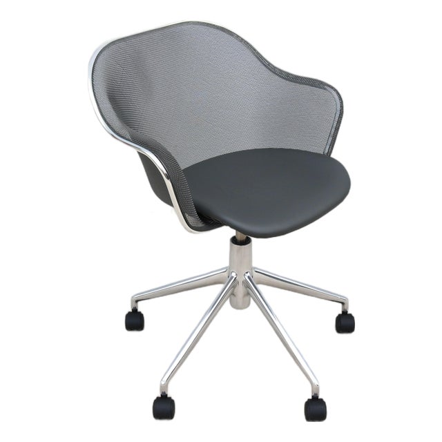 Italian Modern Antonio Citterio for B&b Italia Iuta Swivel Desk Task Chair, Gray Leather For Sale