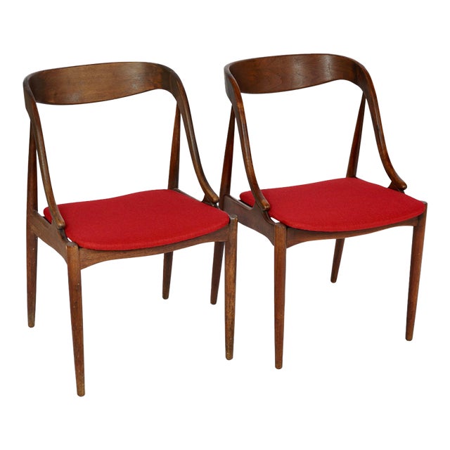 Mid Century Vintage 1960s Danish Johannes Andersen for Uldum Mobelfabrik Set of 2 Dining /Accent Chairs For Sale