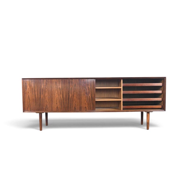 E. Pedersen & Søn Mid 20th Century Danish Modern Low Brazilian Rosewood Credenza For Sale - Image 4 of 11