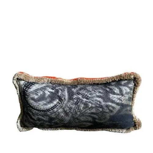 Contemporary jacquard with an optical paisley pattern in black and beige. Trimmed with a double brush fringe in beige and...