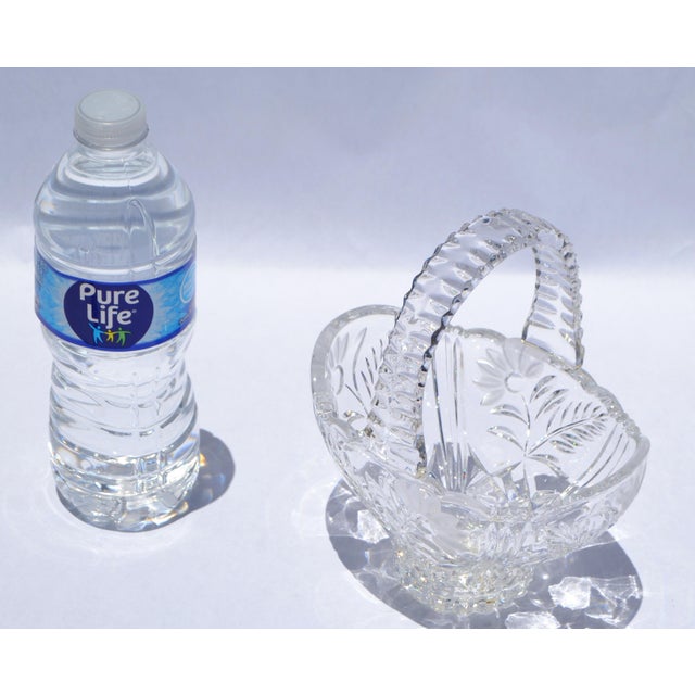 1960s West Germany Handmade Crystal Bride Princess Basket Etched 24% Lead Crystal Glass For Sale In Miami - Image 6 of 13