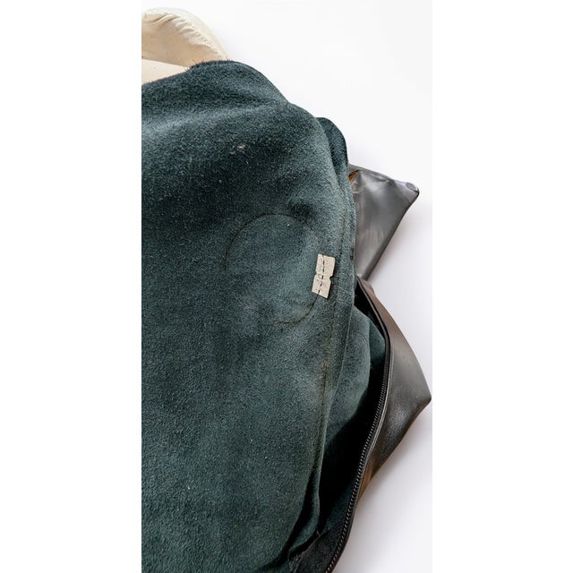 1980s Toshiyuki Kita Wink Black Leather Lounge Chair by Cassina (2 Lounge Chairs Available) For Sale - Image 11 of 13