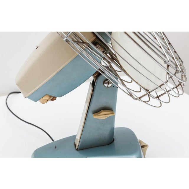 Metal Vintage Desk Fan from Cadume, 1960s For Sale - Image 7 of 12