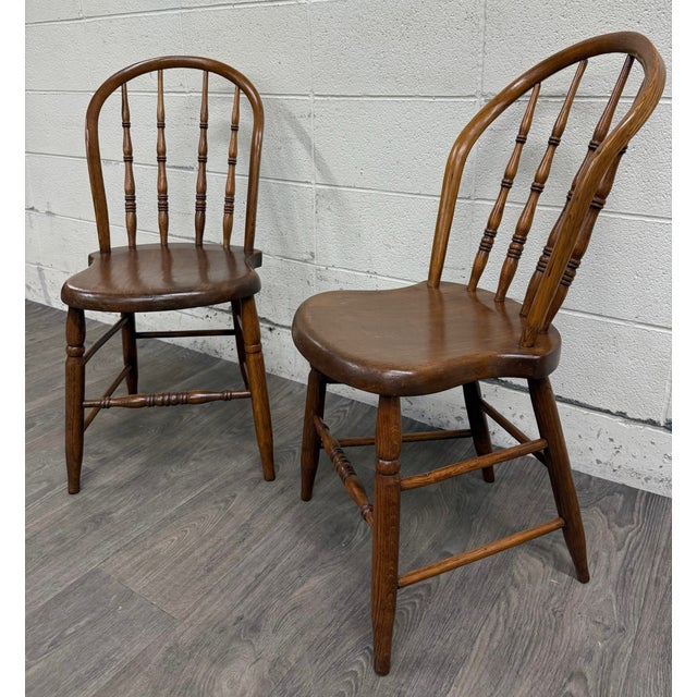Early 20th Century Antique Rustic Farmhouse Windsor Hoop Back Bow Back Spindle Dining Chairs - Pair For Sale - Image 5 of 10