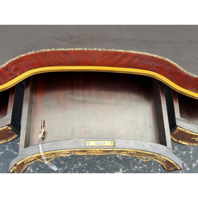 1960s French Louis XV Rococo Bureau Plat Writing Desk For Sale - Image 4 of 10