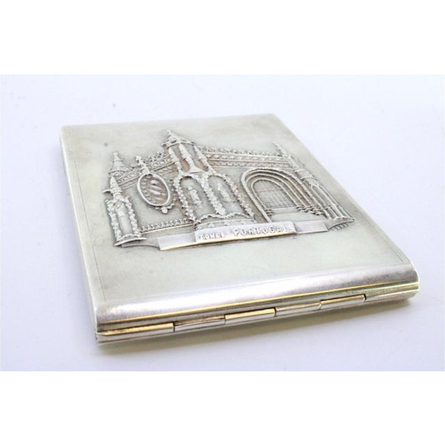Silver Cigarette Case with Convent of Tomar Reliefs and Golden Interior, in Very Good conditions. Designed 1920 to 1949...