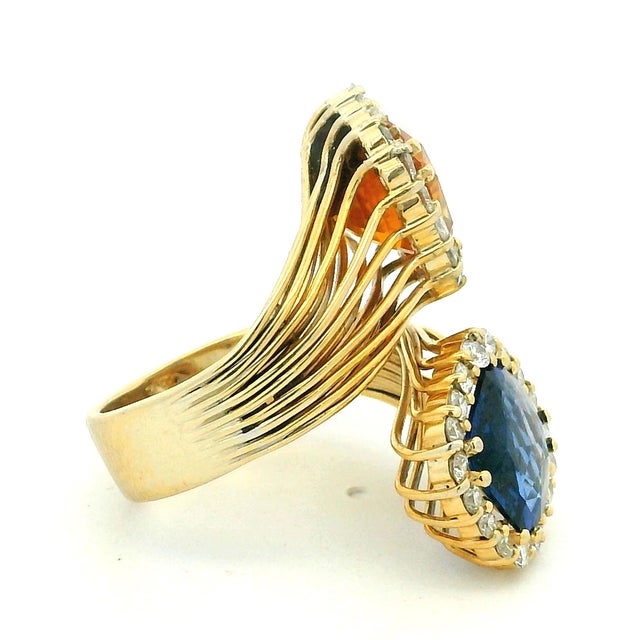 Modern Italian Modernist 18k Gold Blue & Orange Sapphire Diamond Bypass Ring, Circa 1980, Size 7.75 For Sale - Image 3 of 11