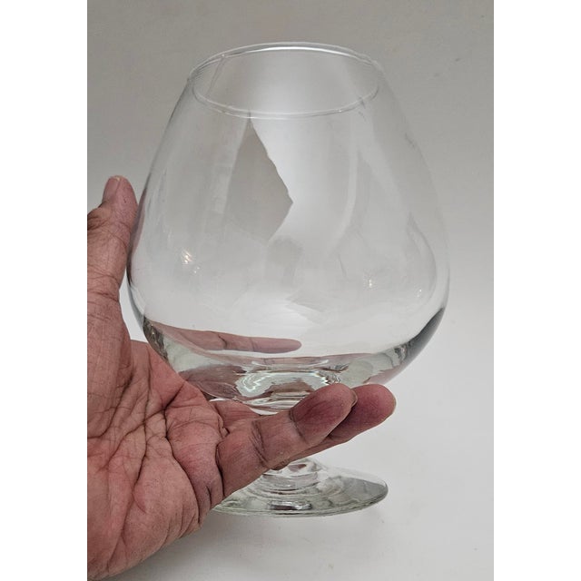 Mid-Century Modern 1970s Libbey Brandy Style 32oz Snifters #8410 - A Pair For Sale - Image 3 of 10