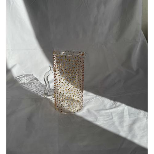 Pearl Amber Jug by Studionudo Dimensions: Ø 15 x H 22,5 cm. Materials: Glass.