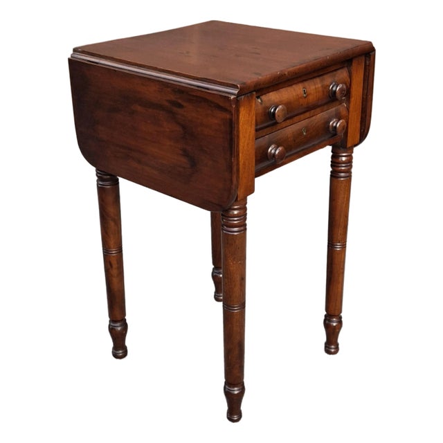 19th Century Federal Varnished Pine Two-Drawer Drop Leaf Work Table For Sale
