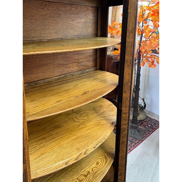 Antique American Tiger Oak Bowfront Curio Cabinet With Bent Glass, C. 1900 For Sale - Image 11 of 13