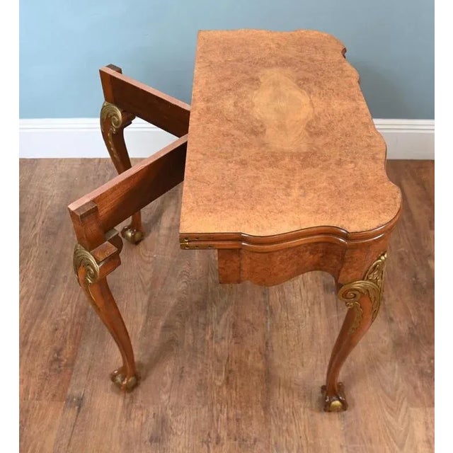 Queen Anne Games Table Console in Walnut from Epstein and Co., 1890s For Sale - Image 4 of 11
