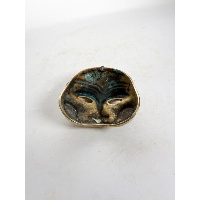 Gold Brass Mask Sculpture, France, 1960 For Sale - Image 8 of 9