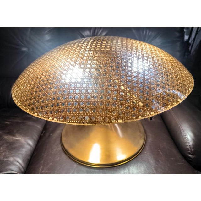Italian Sculptural Table Lamp in Brass and Acrylic Glass with Embedded Vienna Cane, Italy, 1975 For Sale - Image 3 of 14