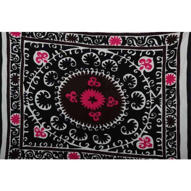 1960s Suzani Tablecloth 4'1'' X 5'2'' For Sale - Image 5 of 10