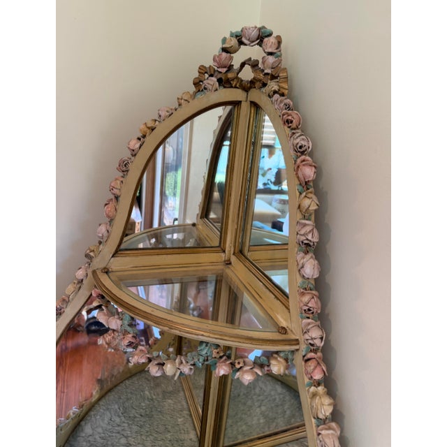 Vintage Hollywood Regency Corner Etagere For Sale In New York - Image 6 of 17