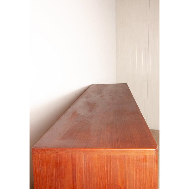 Danish Teak Model 42 Sideboard by Harry Østergaard for Randers Møbelfabrik, 1960 For Sale - Image 12 of 18