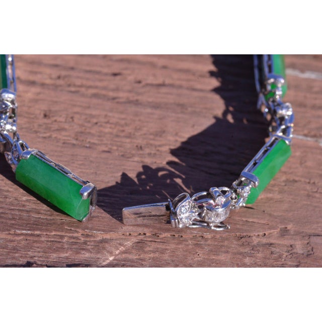The Pulsera: Outstanding Signed Imperial Fei Cui Jadeite A Jade Bracelet set with Diamonds For Sale In Philadelphia - Image 6 of 8