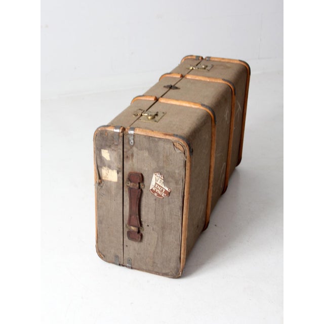 Vintage 1950s Cunard Line Steamer Trunk For Sale - Image 4 of 12