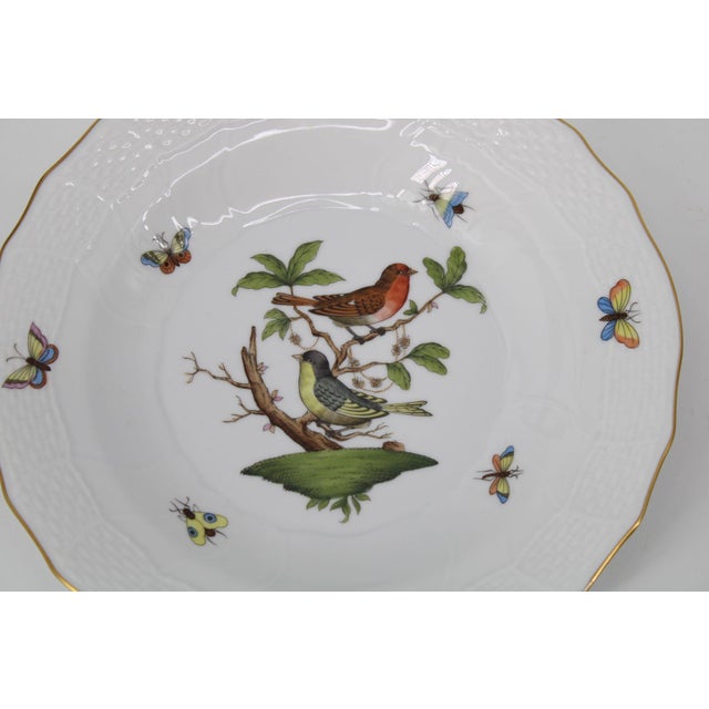 Never used, so in like new condition. Measures approximately 8 1/2" in diameter with a height of approximately 1 1/8".