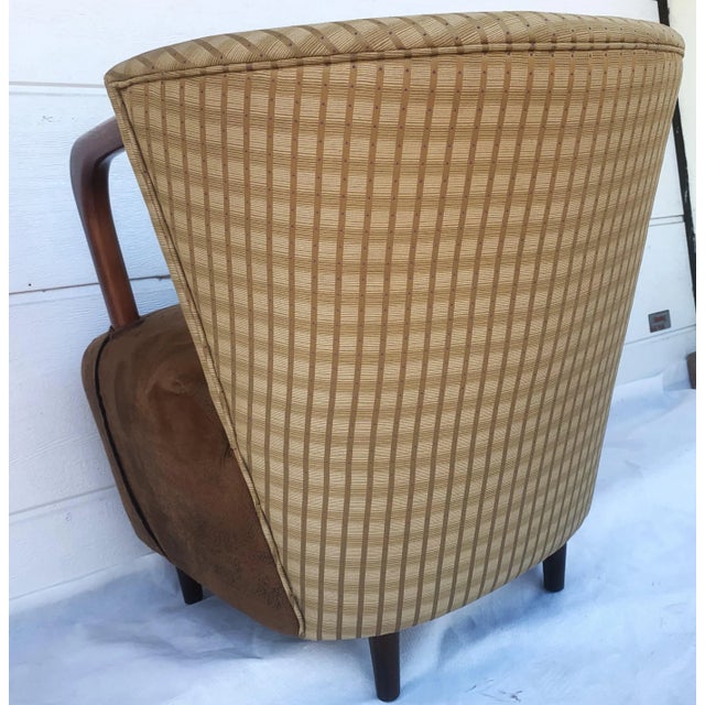 Elegant Art Deco/Modernist armchair from the 1950s. A beautiful, antique Modernist/Art Deco club armchair from the 1950s....