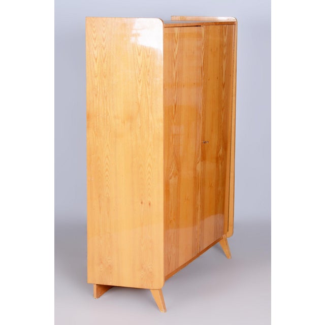 Mid-Century Modern Wardrobe in Ash by Tatra Pravenec, Czech, 1950s For Sale - Image 12 of 17