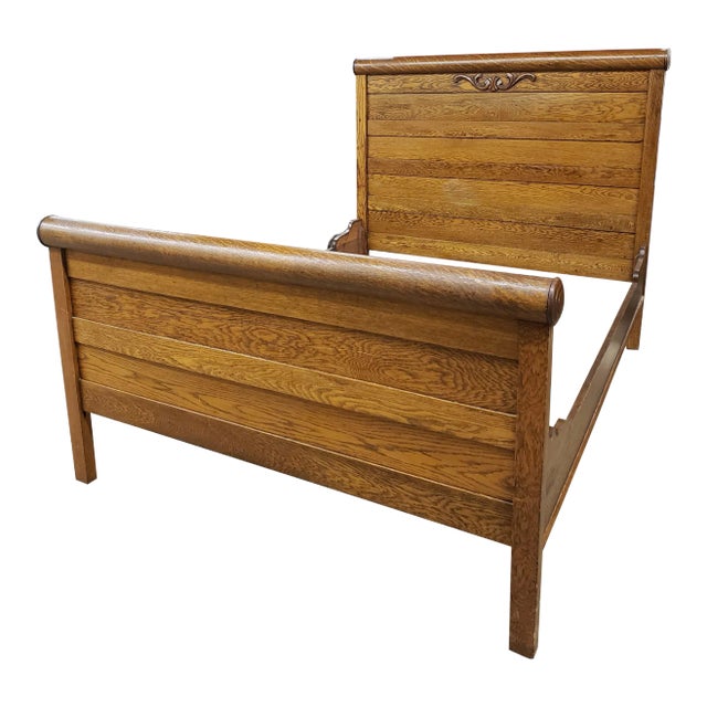 Late 19th Century Victorian Tiger Oak Full Size Sleigh Bed For Sale
