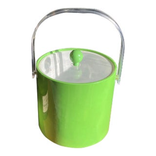 1970s Lime Green Hard Plastic Ice Bucket/Champagne Bucket With Matching Lid For Sale