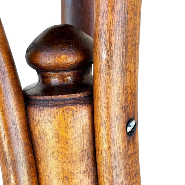 Brown Late Victorian Bentwood Oak Chess Board Games Tablein the Style of Thonet For Sale - Image 8 of 8