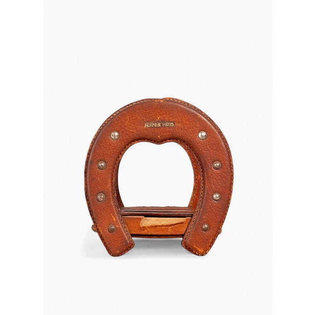 Mid-Century Modern Mid-20th Century Modern French Leather Horseshoe-Shaped Cigar Holder by Hèrmes Paris For Sale - Image 3 of 8