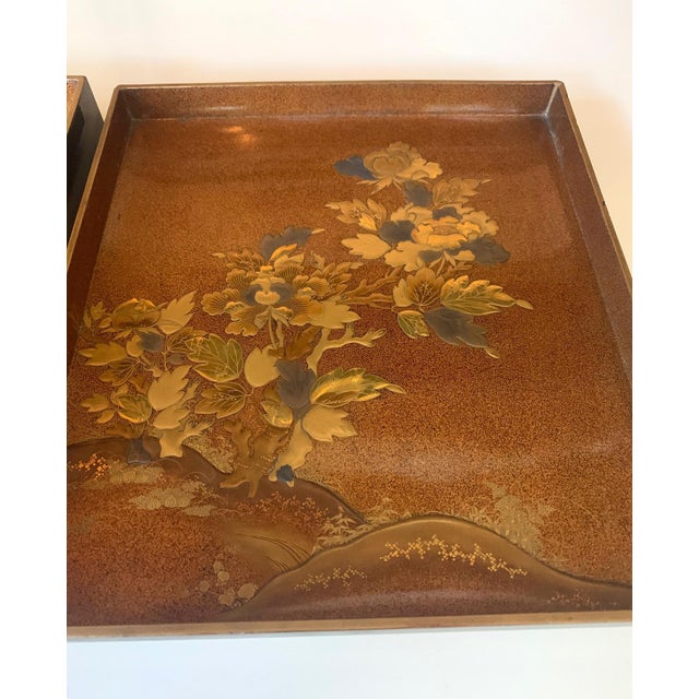 Japanese Lacquer Box with Fine Maki-e Decoration Meiji Period For Sale - Image 11 of 15