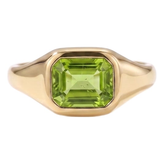 Natural Peridot Unisex Signet Ring• Modern East West Engagement Ring • August Birthstone Ring Us 7 For Sale