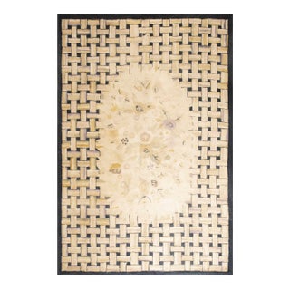 American Hooked Wool Allover Floral 1880s Antique Beige Folk Art Carpet Rug For Sale