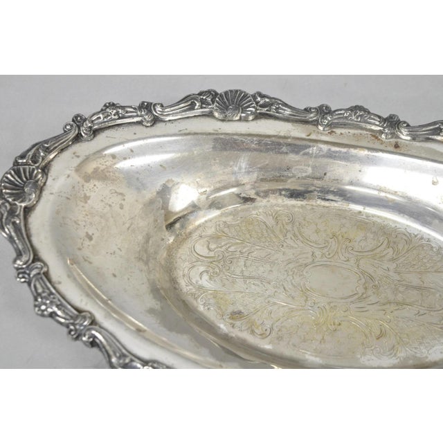 Mid 20th Century Vintage Victorian Style Silver Plated Oval 13.5" Trinket Serving Dish (A) For Sale - Image 5 of 17