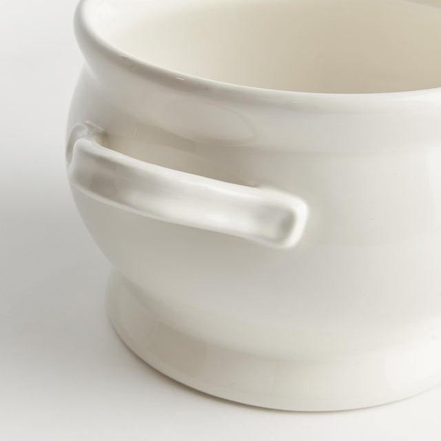 Interior designers are always on the hunt for that tried & true accent to enhance their wellappointed space. With its...